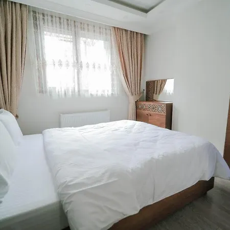 Cozy & Bright 1-bdr Near Forum *